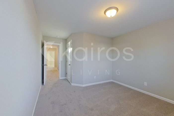 Building Photo - 844 Silent Barge Cv