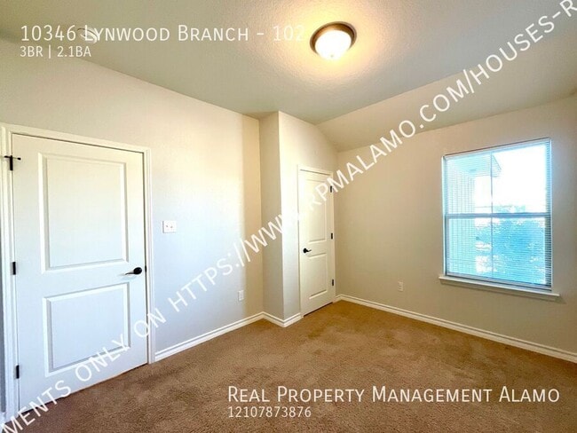 Building Photo - 10346 Lynwood Branch