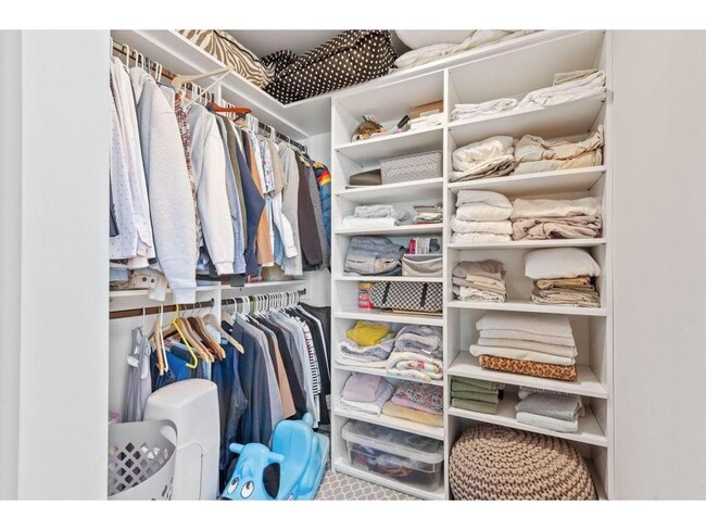 Building Photo - 740 Portland Ave