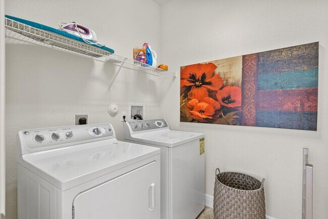 Building Photo - 5009 Dulce Ct