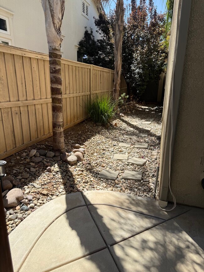 Building Photo - 34284 Canyon Rim Dr