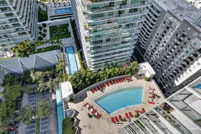 Building Photo - 1100 S Miami Ave
