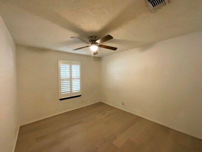 Building Photo - 2407 Arbor Cir