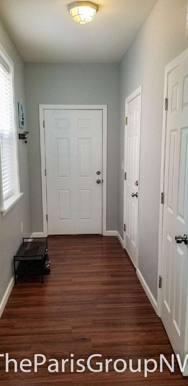 Building Photo - Wonderful 2012 Renton 3BR * Backs To Greenbelt