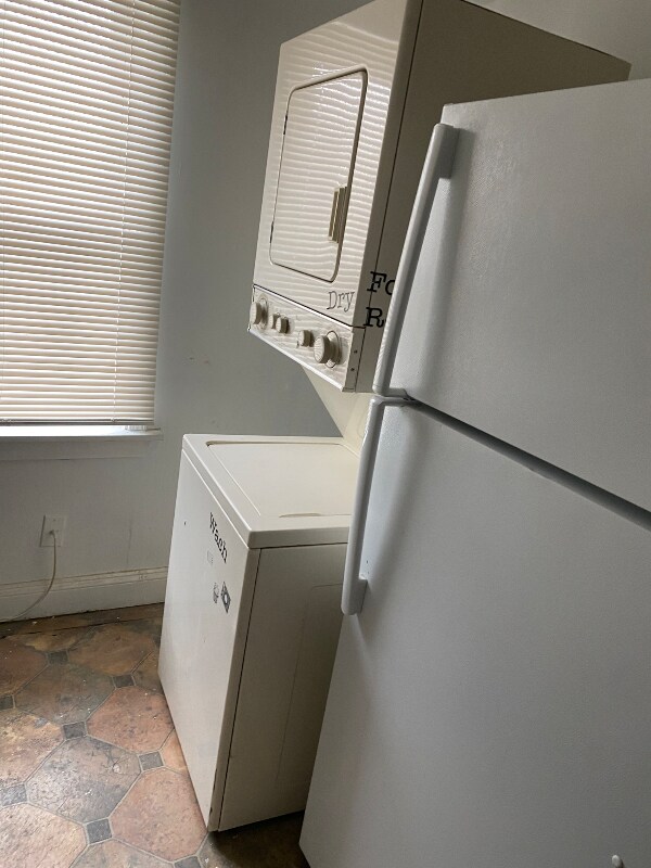 Building Photo - 2036 Druid Hill Ave
