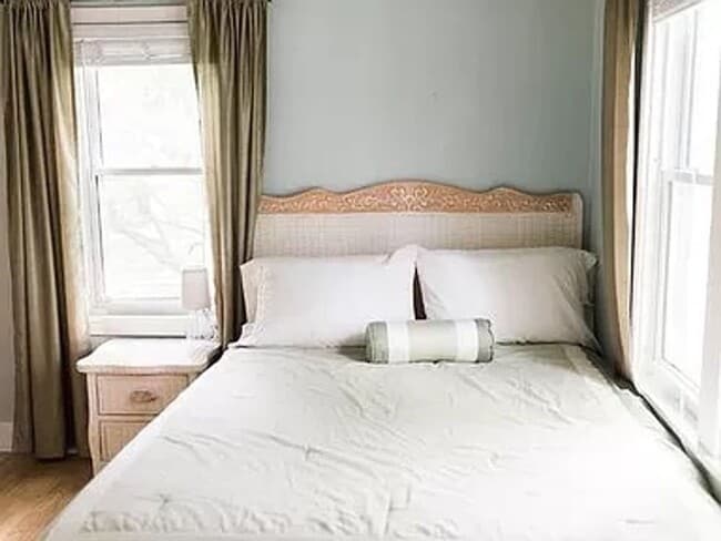 Building Photo - Adorable renovated cottage in University H...