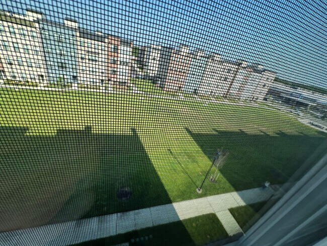 Building Photo - For Rent: Luxurious Short Pump Condo at Gateway Square - $3,200/Month.