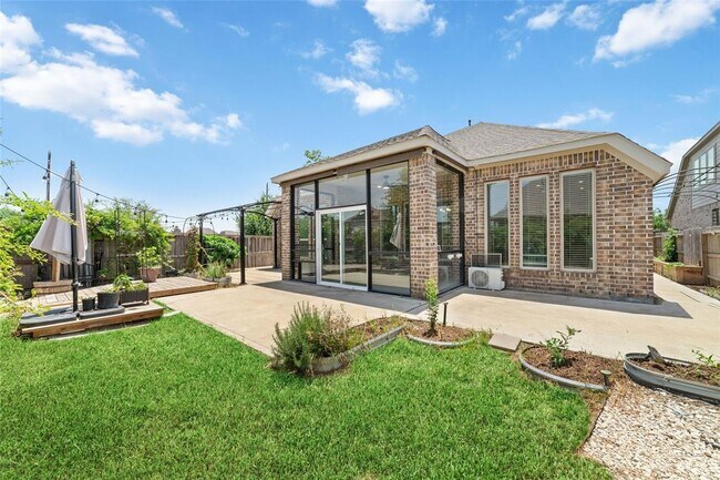 Building Photo - 18402 Ingliston ln