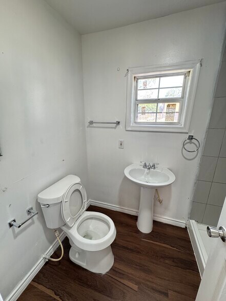 Building Photo - 6706 Tippett St