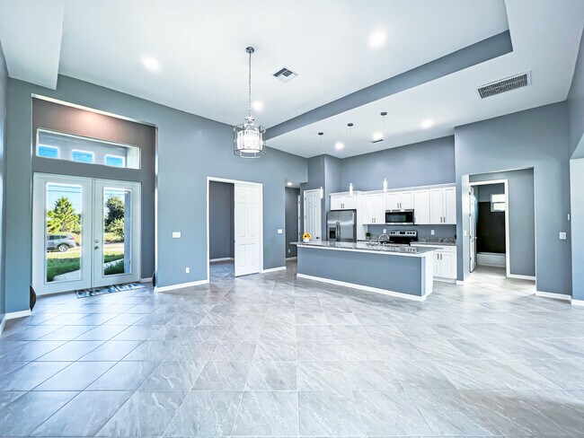 Building Photo - 5229 7th St W