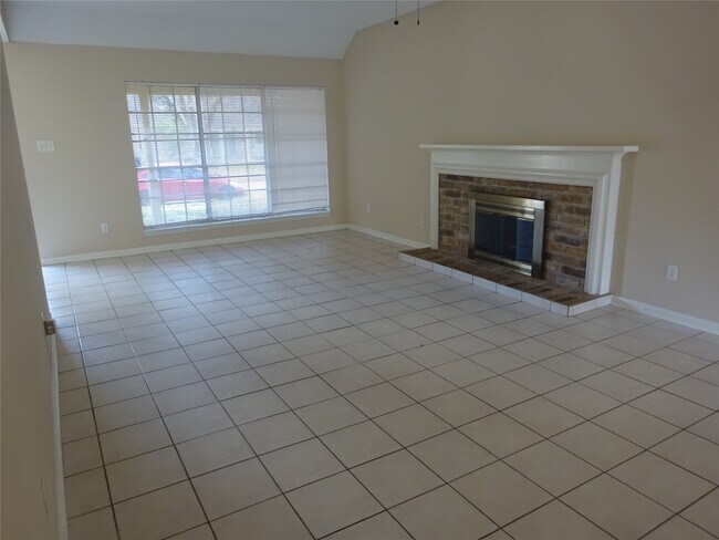 Building Photo - 9631 E Savile Cir