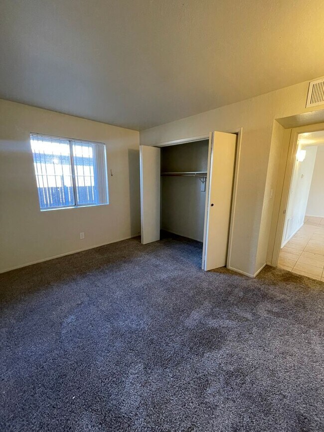 Building Photo - 2939/2941 Palo Verde Ave