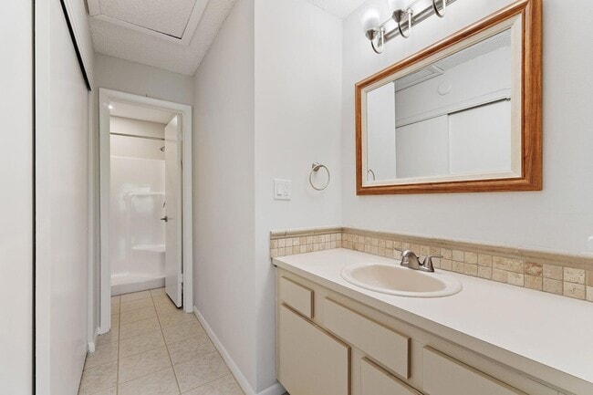 Building Photo - 6531 Chasewood Dr