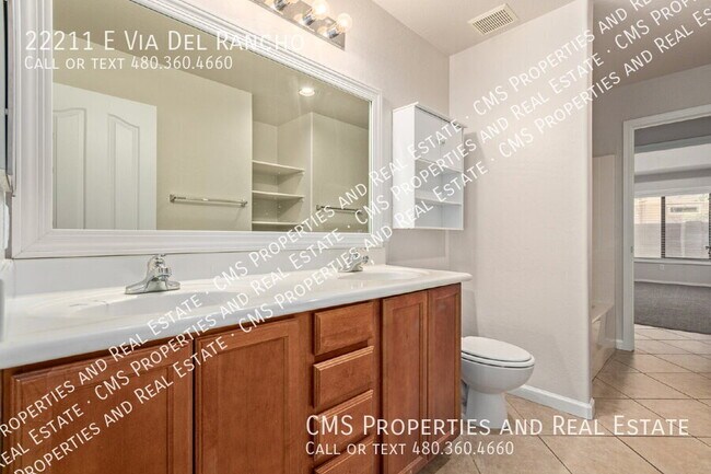 Building Photo - 22211 E Via del Rancho