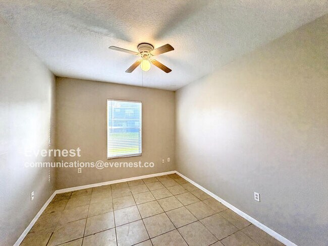 Building Photo - 1564 Deer Tree Ln