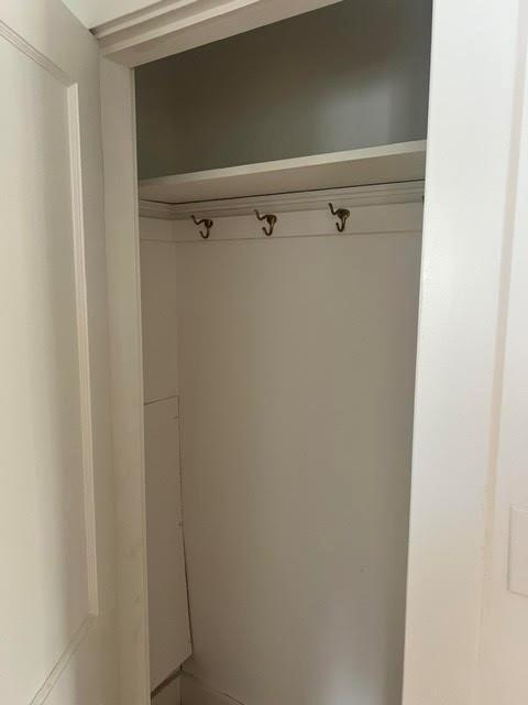 Building Photo - 370 Chapel St