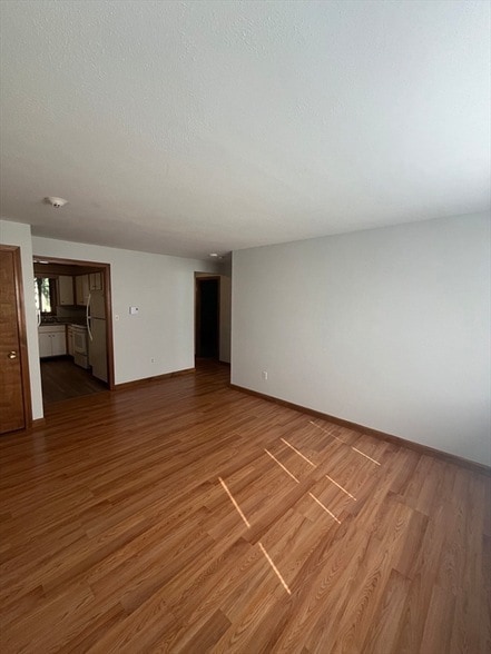 Building Photo - 35 School St