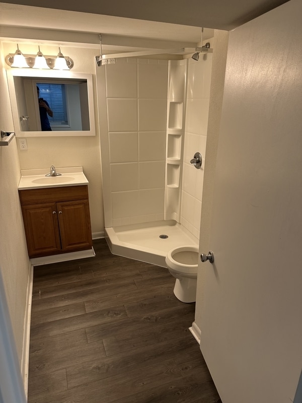 Building Photo - 116 Shepard St