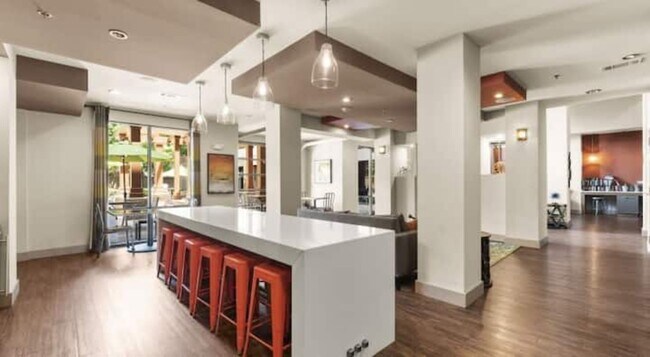 Building Photo - 220 Ponce De Leon Pl