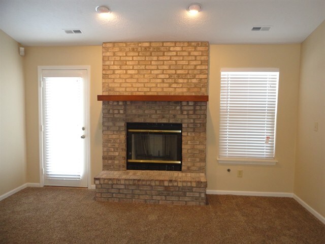 Building Photo - 6813 Marksman Ct