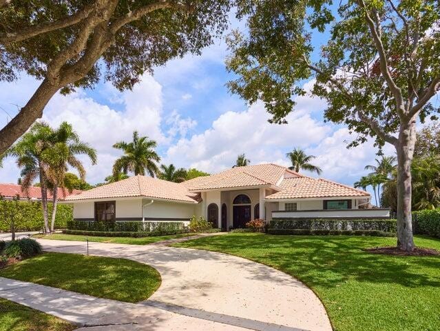 Building Photo - 3700 Embassy Dr