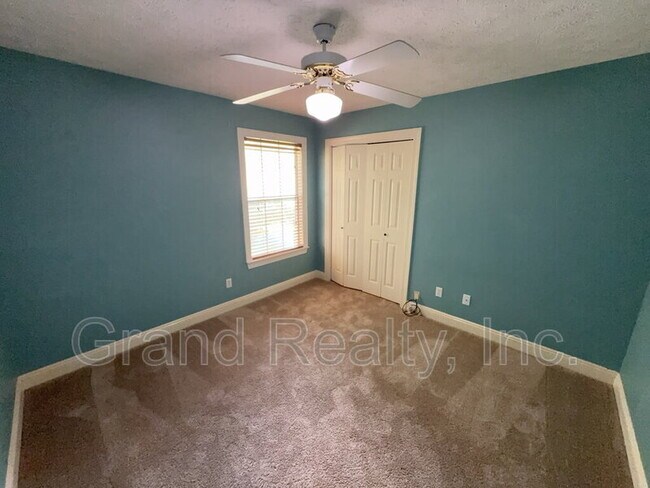 Building Photo - 5212 Jim Dandy Ln