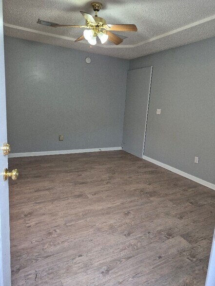 Building Photo - 7782 Mordecai Ct