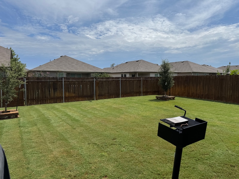 Building Photo - 764 Armadillo Dr
