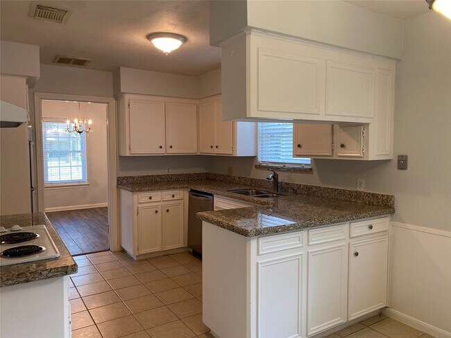 Building Photo - 12314 Rincon Dr