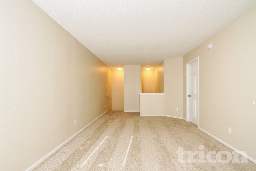 Building Photo - 2832 Redland Ln