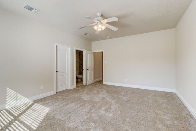 Building Photo - July Move-In Special - Spring Branch Oasis...