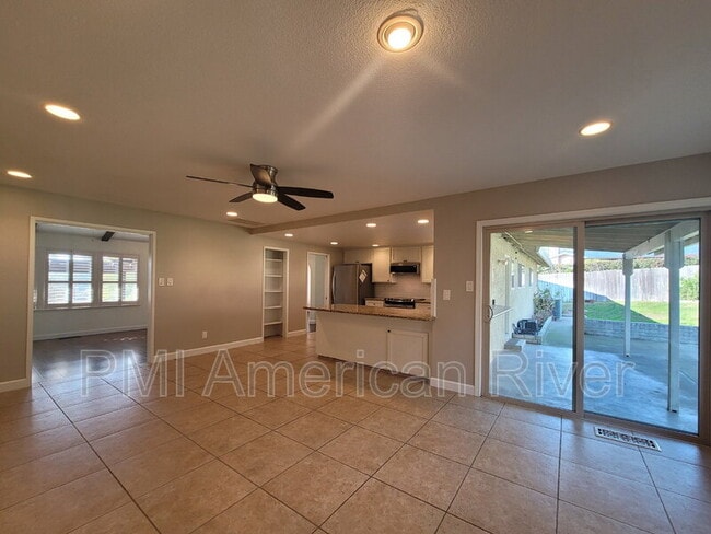 Building Photo - 7817 Palmyra Dr