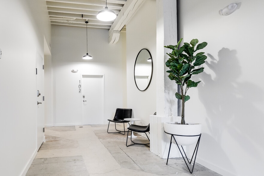 Building Photo - Cooper Lofts