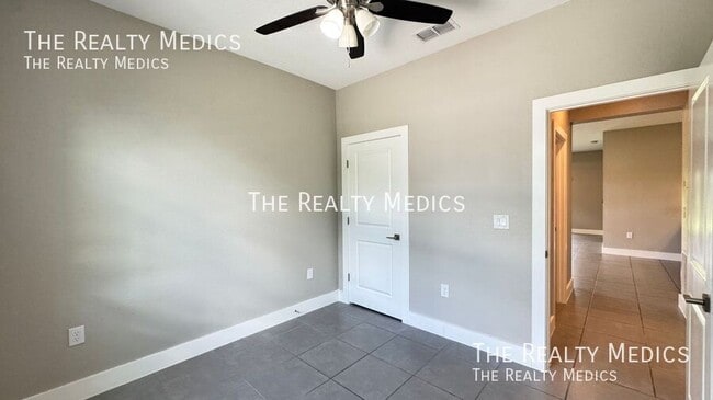 Building Photo - 56 Cordona Dr
