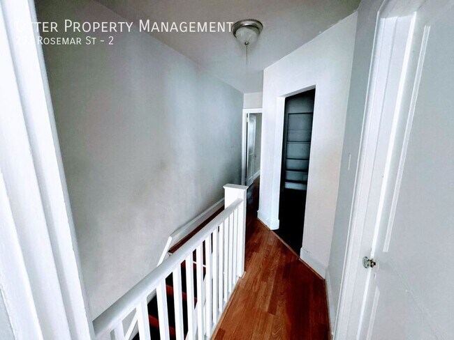 Building Photo - 253 Rosemar St
