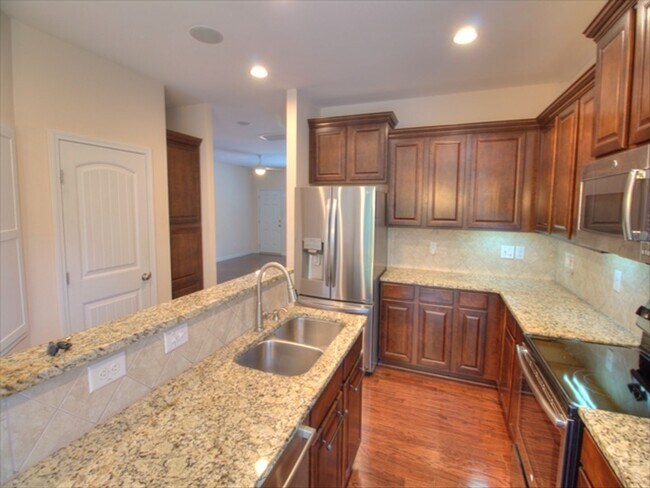 Building Photo - Charming 4-Bed, 3-Bath Home for Rent in Ru...