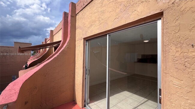 Building Photo - 3675 W 11th Ave