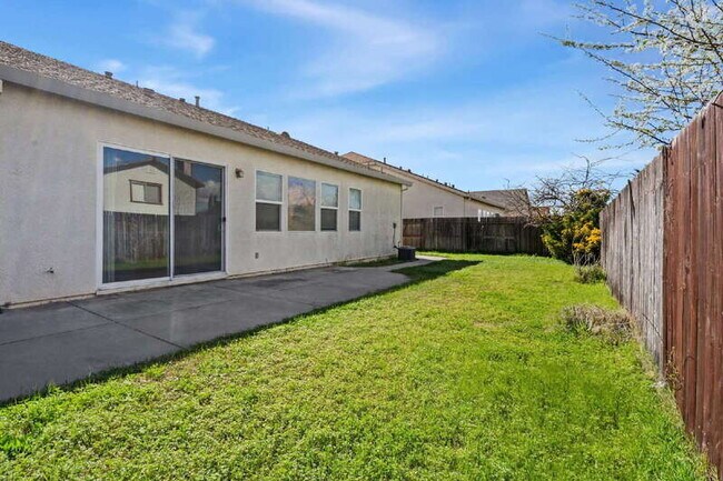 Building Photo - 7991 Springarden Wy