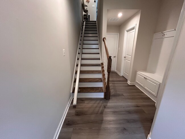 Building Photo - 4607 Abbotswell Pl