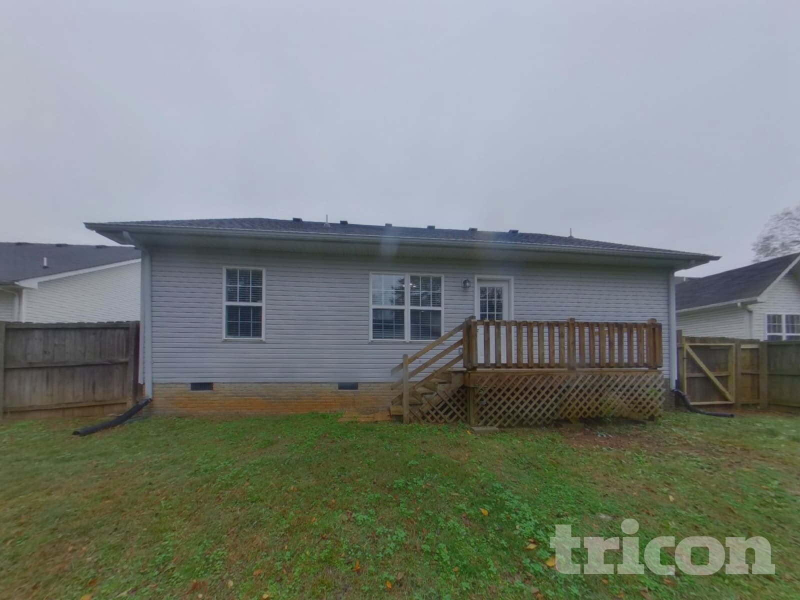 Building Photo - 1717 N Cove