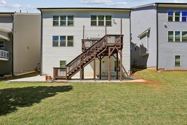 Building Photo - 4070 RED CANOE Bnd