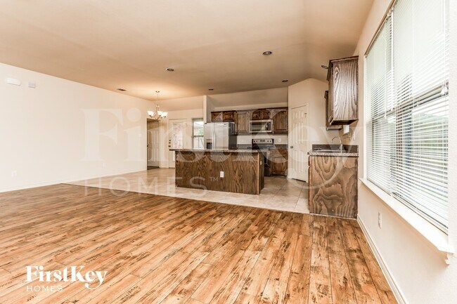 Building Photo - 603 Cardwell Dr