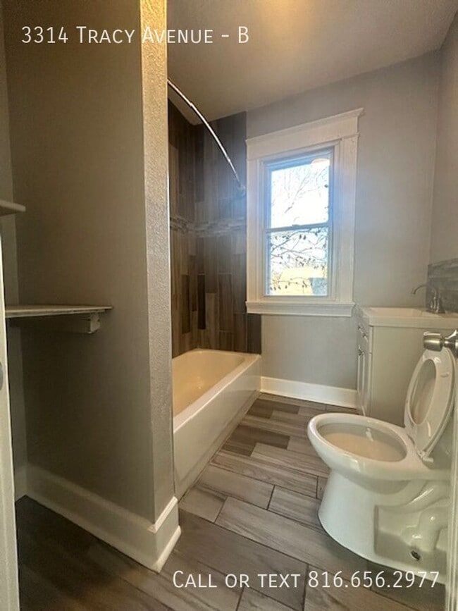 Building Photo - 3314 Tracy Ave