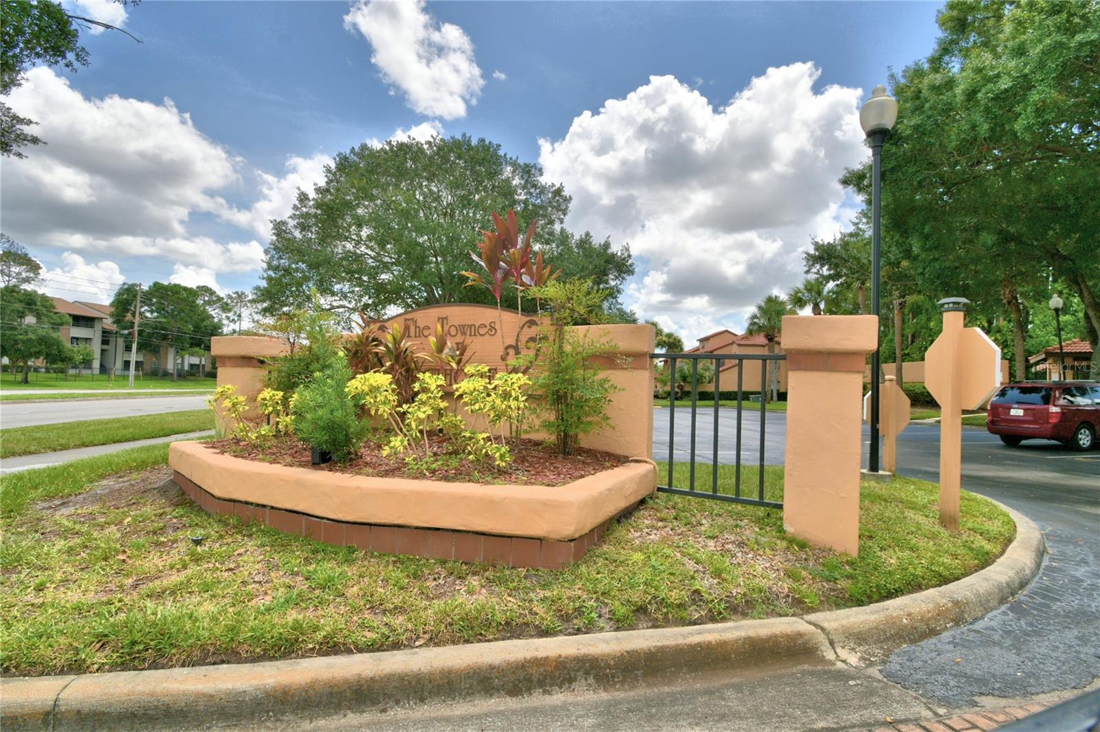 Building Photo - 4711 Capri Plz