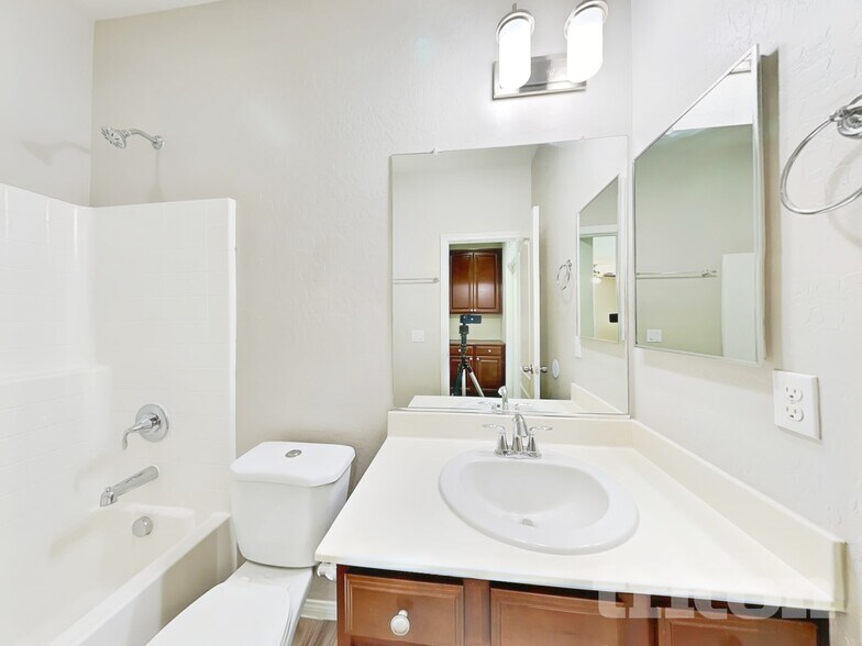Building Photo - 6410 Jacobville Ct