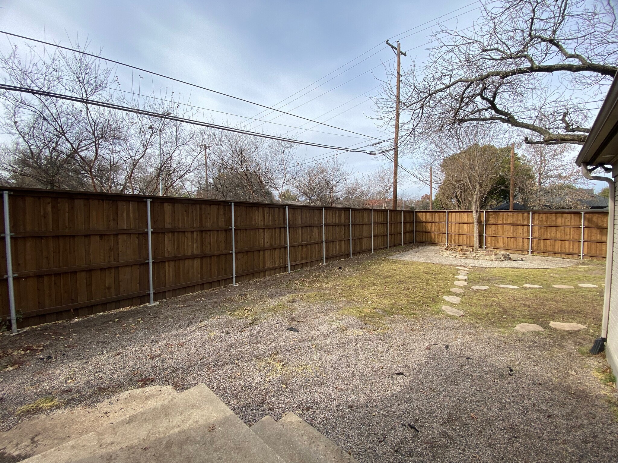 Building Photo - 839 Thomasson Dr