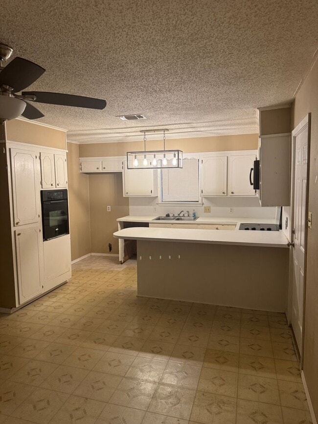 Building Photo - 1029 W Bert Kouns Industrial Loop