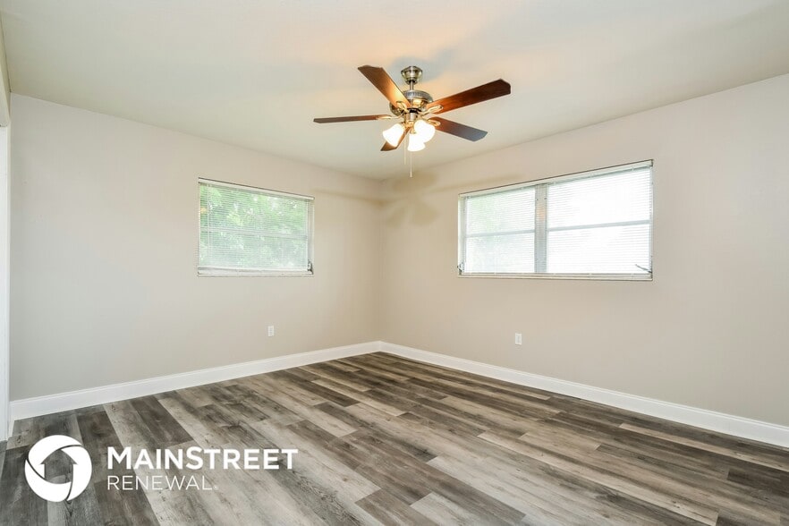 Building Photo - 2348 Ivy Ave