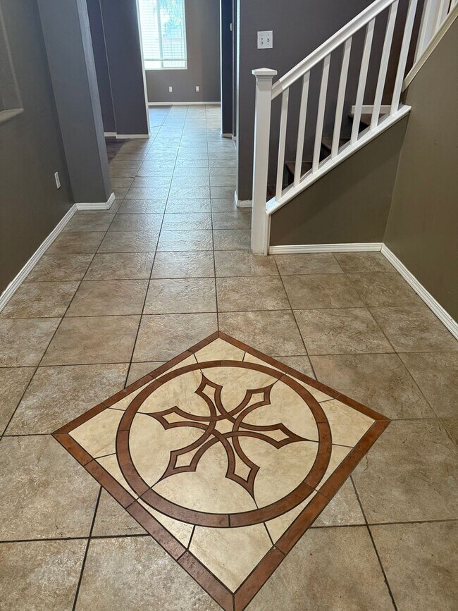 Building Photo - Beautiful Home in the Heart of Perris