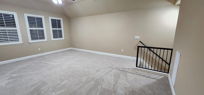 Building Photo - 12624 Cricoli Dr